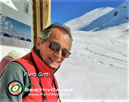 42 Ci accontentiamo di goderci la vista di Cima Villa  da qui...(in alto a dx)..jpg